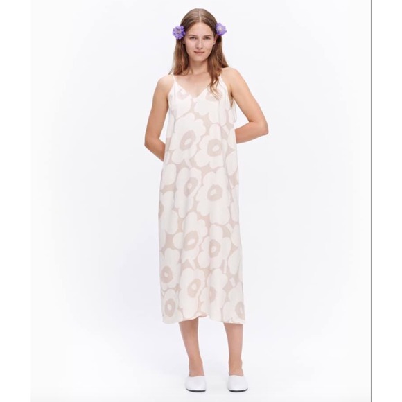 Marimekko Dresses & Skirts - Marimekko Utelias Unikko Floral Maxi Slip‎ Dress Beige Cream Size S